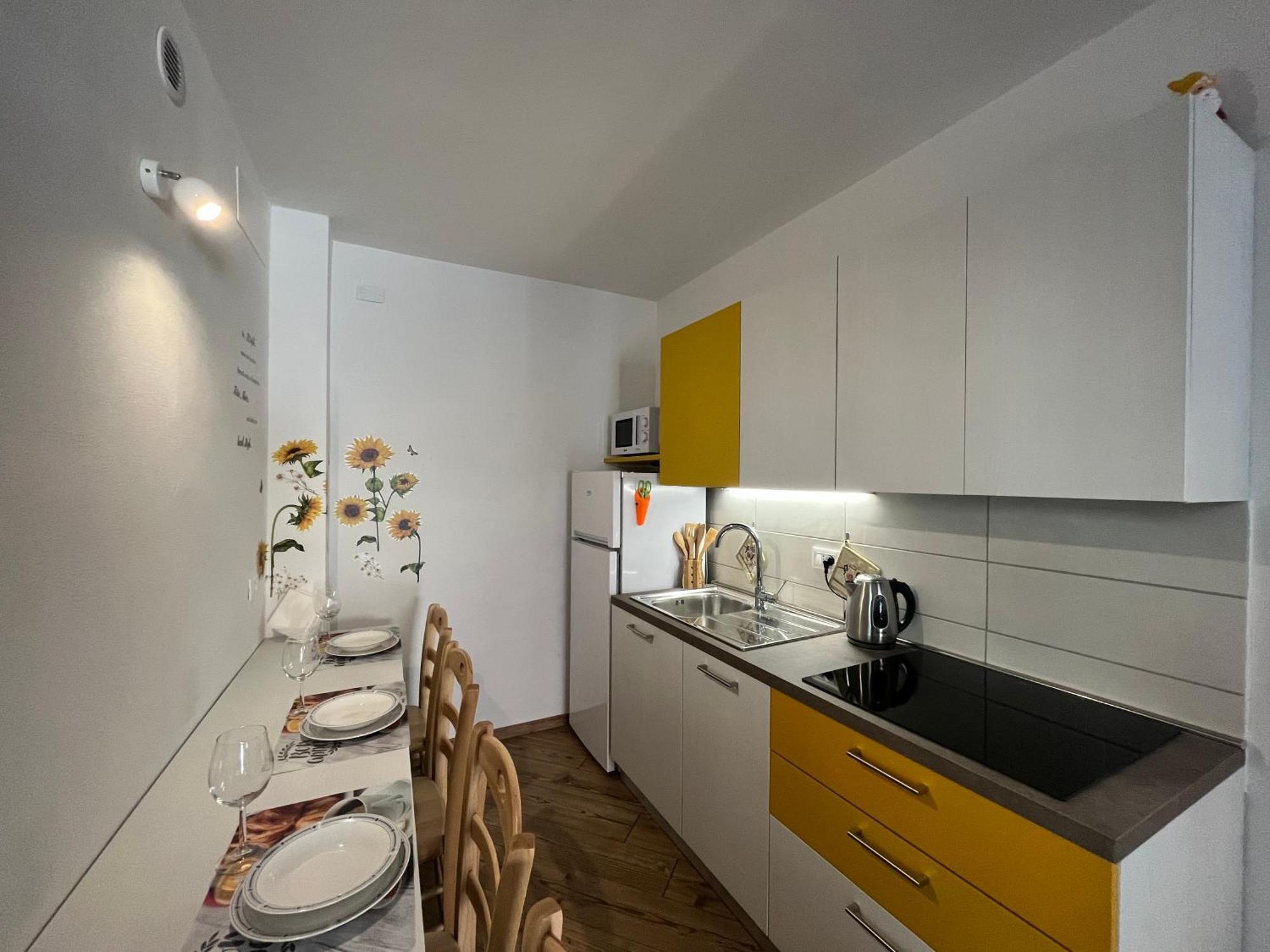 Borgo Bliss Apartment Тенно Экстерьер фото